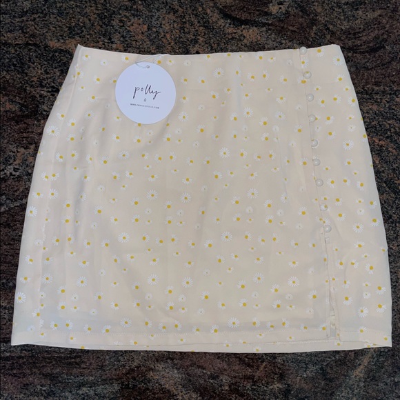 Princess Polly floral skirt - Picture 1 of 2